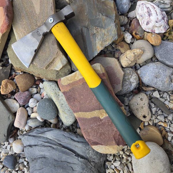 L'Invulnérable hache de lancer pour les bars de hache